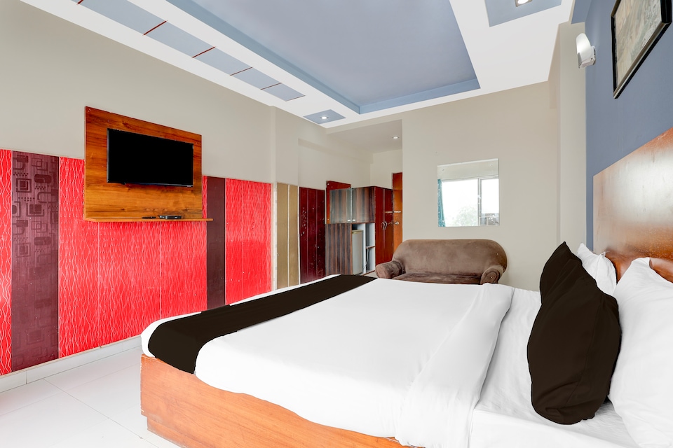 Hotel O Taj Empire, Fatehabad Road, Agra
