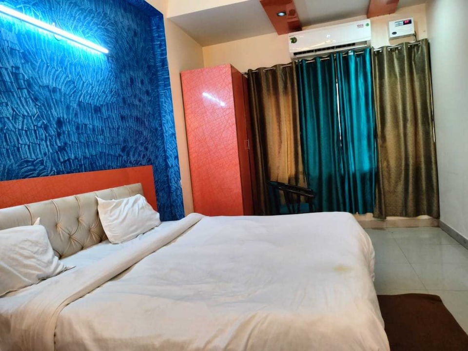 Hotel O Alpha 1 Metro Station , Greater Noida, Noida