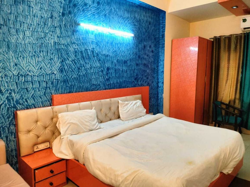 Hotel O Alpha 1 Metro Station , Greater Noida, Noida