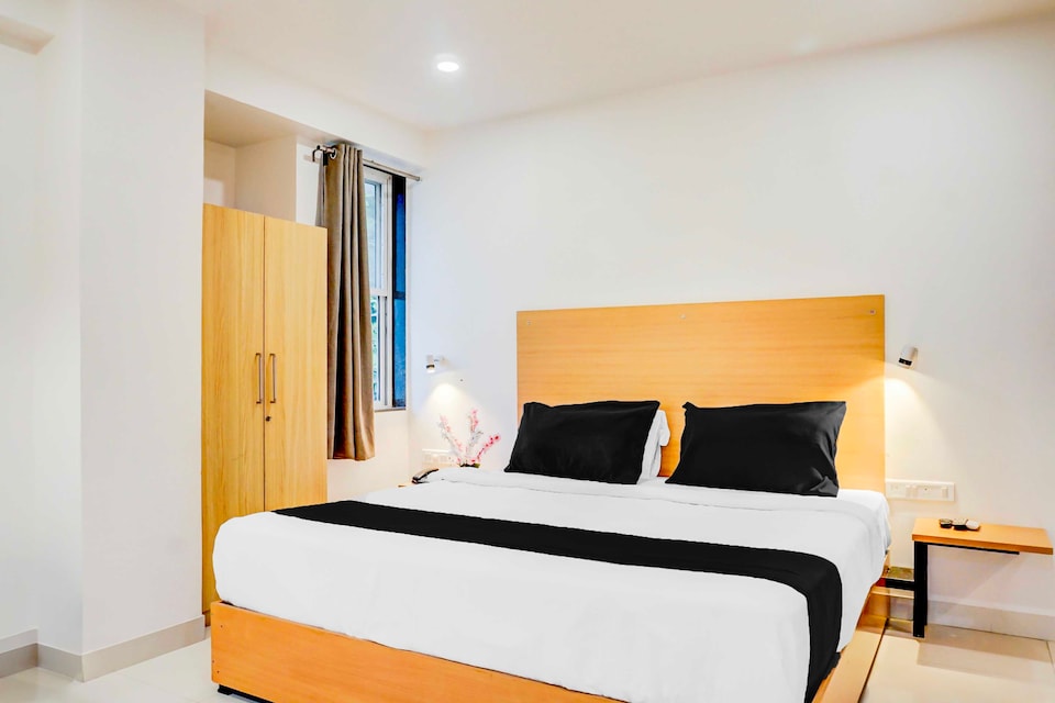 Townhouse Oak Hadapsar Sahyadri Hospital, Hadapsar Pune, Pune