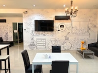  RQ Bangkok Sukhumvit 50 by Collection O