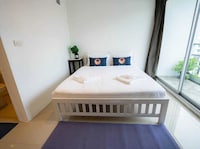  RQ Bangkok Sukhumvit 50 by Collection O