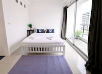  RQ Bangkok Sukhumvit 50 by Collection O
