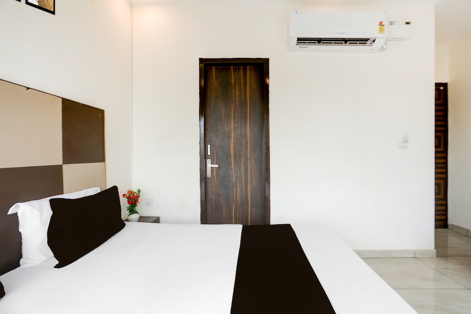 SPOT ON Hotel ACE, Zirakpur, Zirakpur