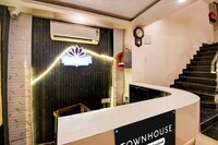 Super OYO Townhouse Civil Lines Prayagraj Formerly Raj Mahal Palace