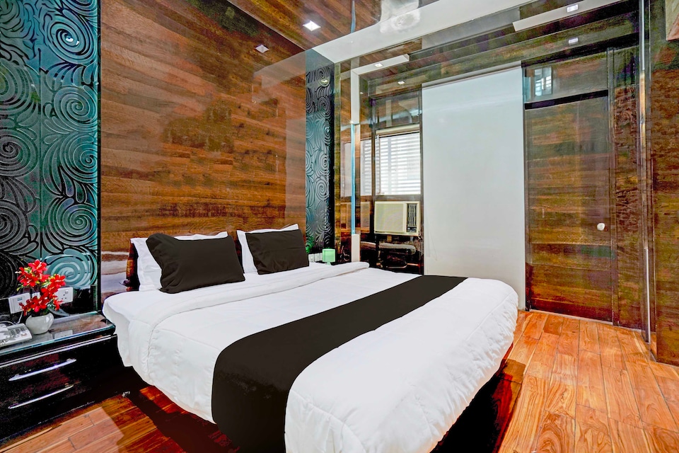 Townhouse Oak Swaroop Nagar, Kanpur City, Kanpur