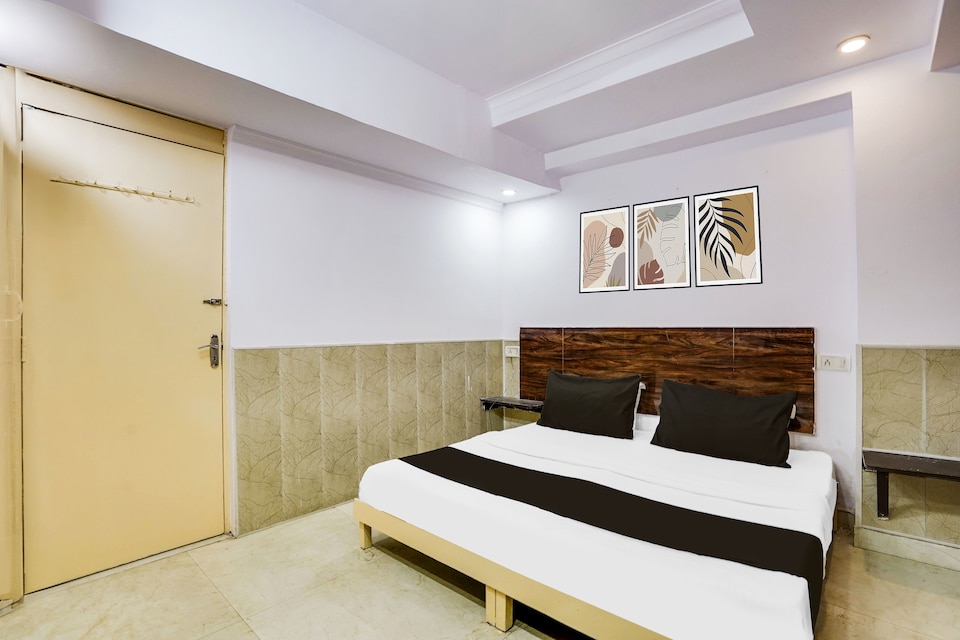 Hotel O HAPPY STAY INN, Anand Vihar Delhi, Delhi