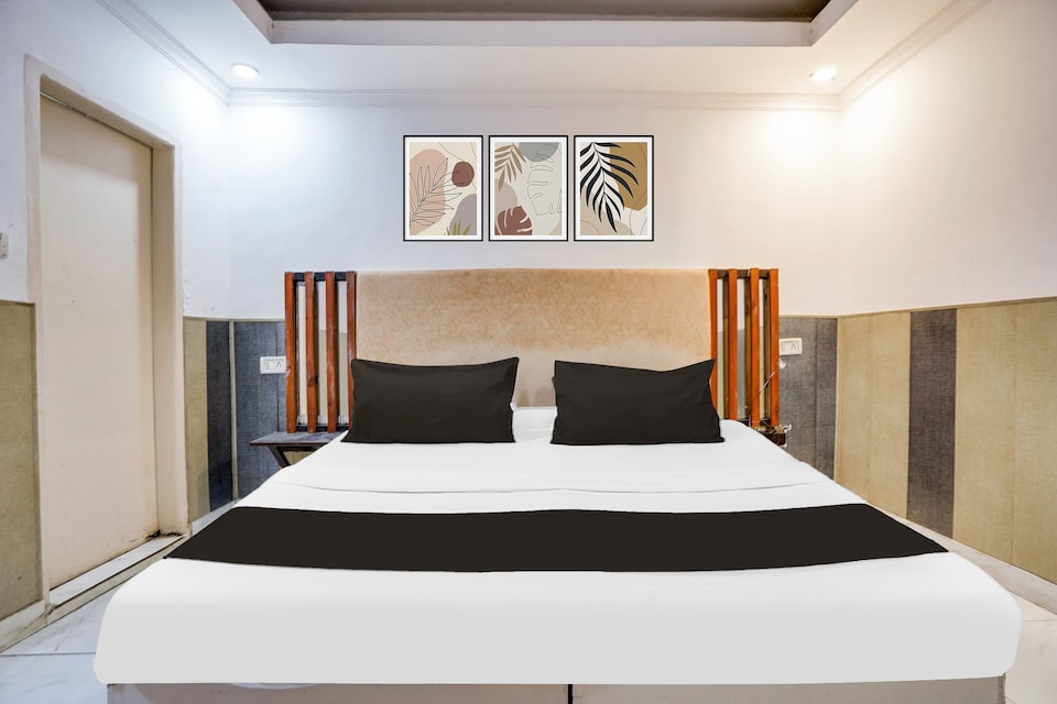Hotel O HAPPY STAY INN, Anand Vihar Delhi, Delhi