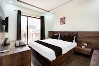 Collection O Taj Nagri Basai