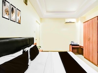 Townhouse Oak Red Hills Lakdikapul