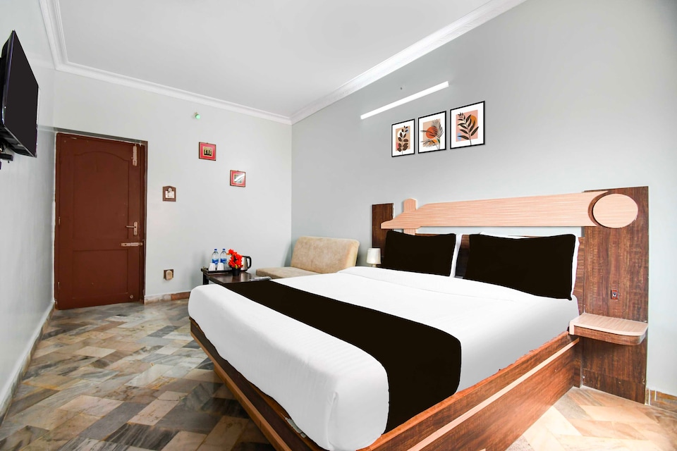 [Day Stay - 12 Hrs Slot : 8 AM to 8 PM] Townhouse Oak Jyoti Mahal Road Rayagada, Rayagada, Rayagada