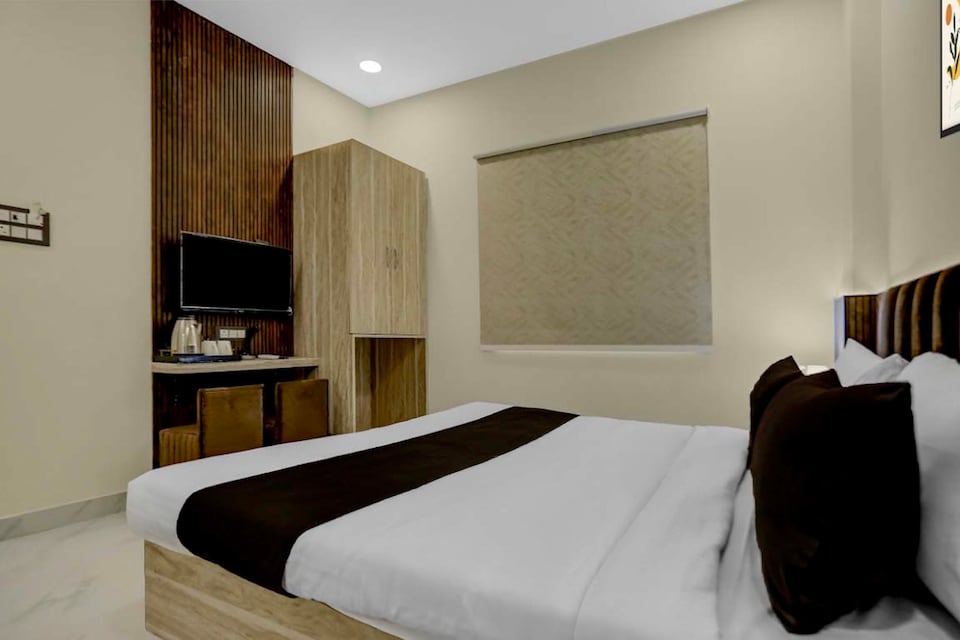 Super Townhouse Oak Kaal Bhairav Temple Varanasi, Godowlia, Varanasi