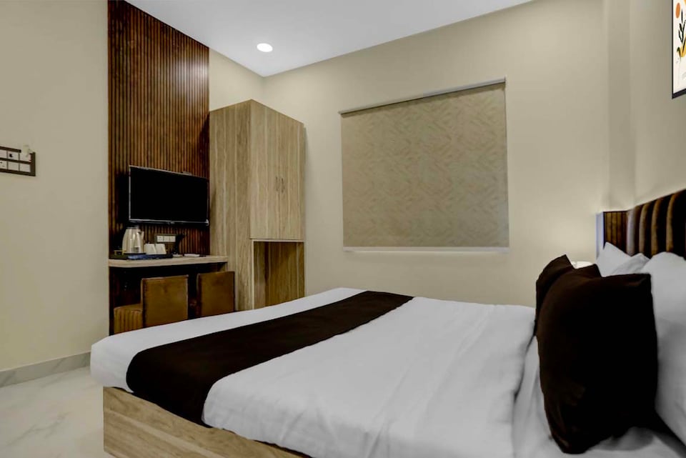 Super Townhouse Oak Kaal Bhairav Temple Varanasi, Godowlia, Varanasi