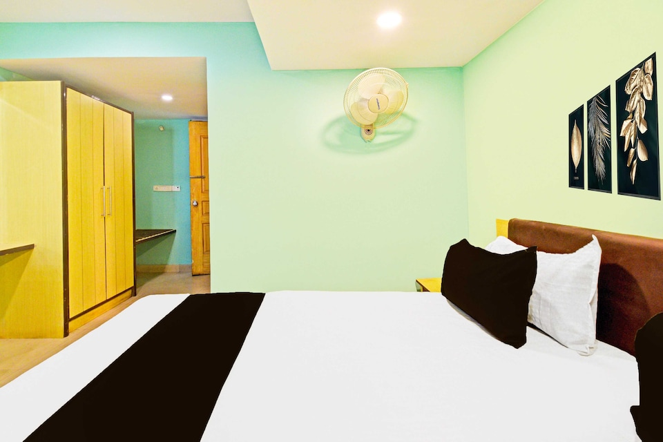 Power Break Super Townhouse Ameerpet Balkampet Road (6 Hrs Stay), Ameerpet, Hyderabad