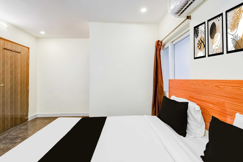 Power Break Super Hotel O Neredmet Road (6 Hrs Stay), Secunderabad, Hyderabad
