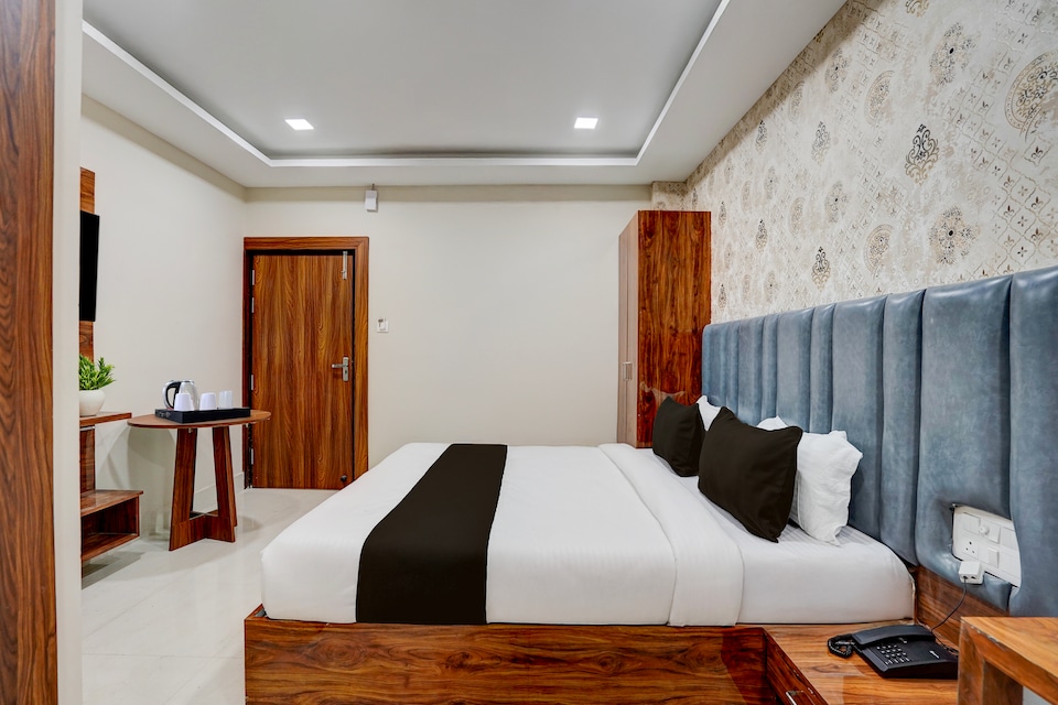 Super Collection O AIIMS Bhubaneshwar , Khandagiri Bhubaneswar, Bhubaneswar