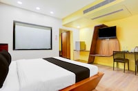 Townhouse Oak Gujarat Anand City Bus Station