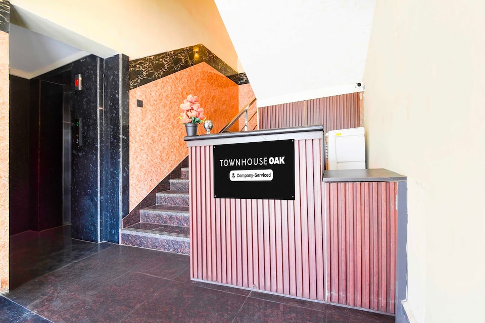 [Day Stay - 12 Hrs Slot : 8 AM to 8 PM] Collection O Puri Jagannatha Temple, Baliapanda Puri, Puri