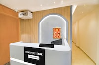 [Day Stay - 12 Hrs Slot: 8 AM to 8 PM] Collection O Yamuna Bridge Prayagraj