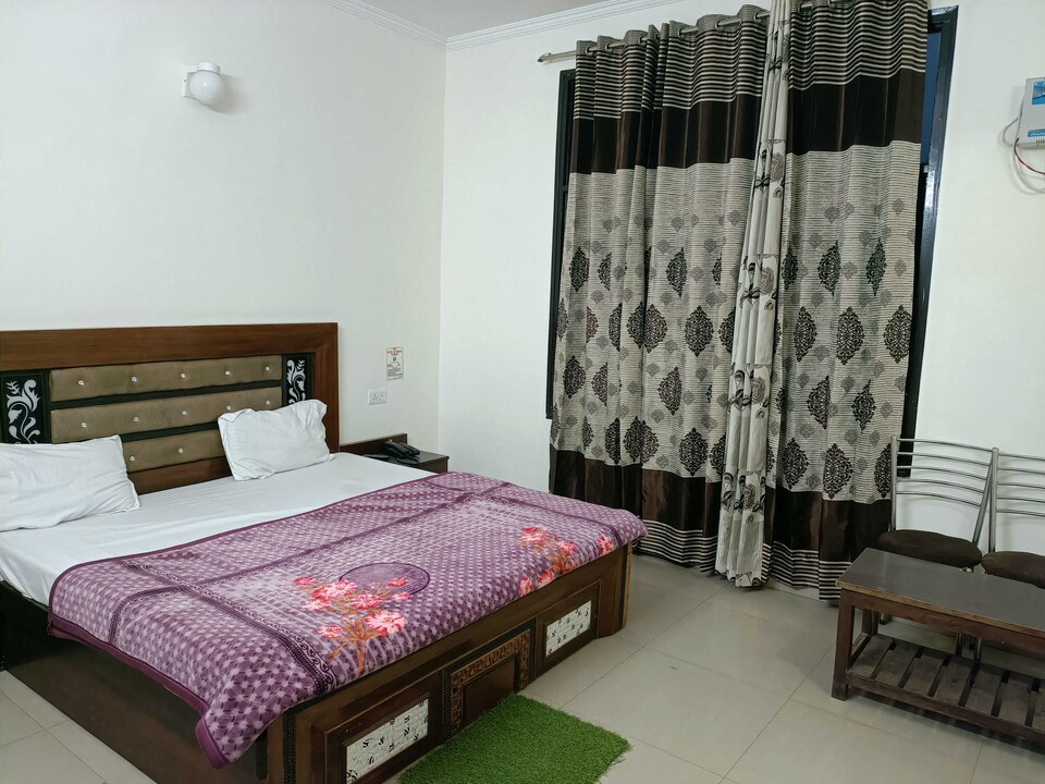 Collection O Shri Mata Vaishno Devi Railway Junction Formerly Sai Mahal, Katra cluster, Katra