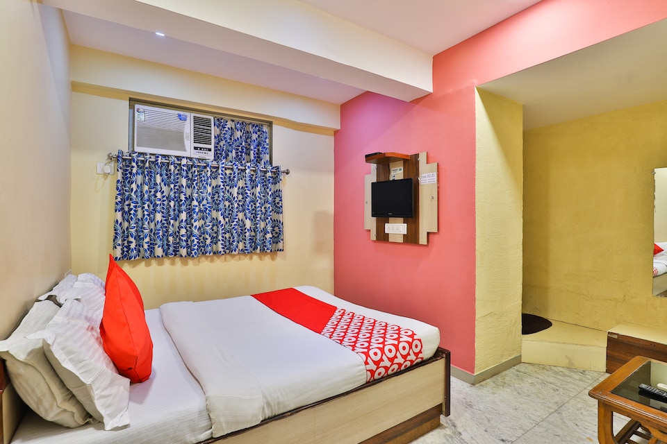 OYO 2284 Hotel Honey Bunny, Navrangpura Ahmedabad, Ahmedabad