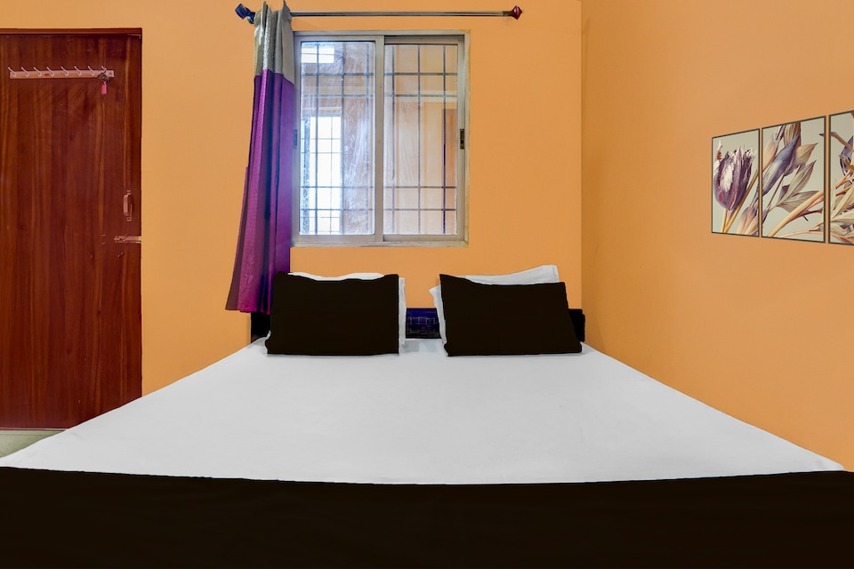 SPOT ON Hotel Aman Restaurant And Sweets , Mango Jamshedpur, Jamshedpur