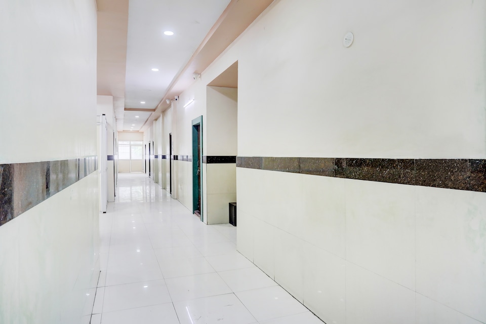 Hotel O Kurnool Bus Stand Formerly RR Residency, Kurnool, Kurnool