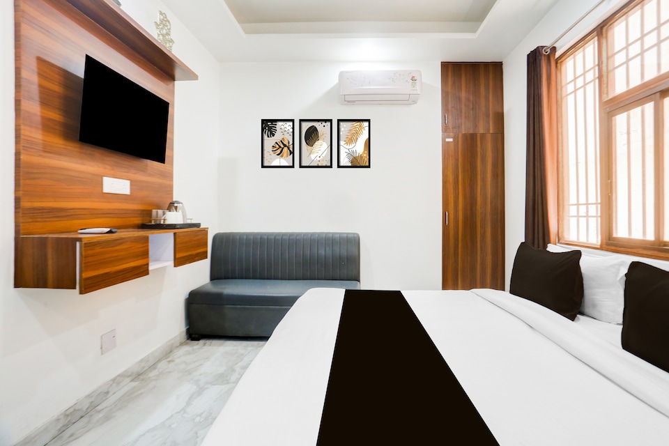 Hotel O Parl Crown , Airport Delhi, Delhi Transit