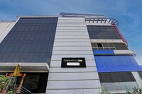 [Day Stay - 12 Hrs Slot: 8 AM to 8 PM] Townhouse Oak Kothapet