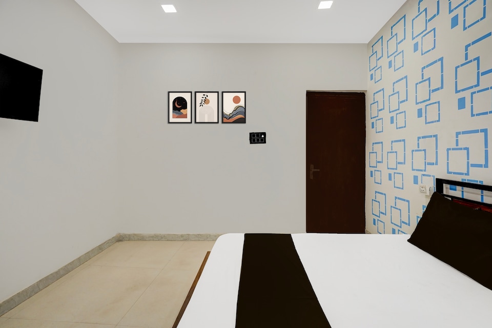 Hotel O THE CROWN GUEST HOUSE, Ghaziabad City, Ghaziabad