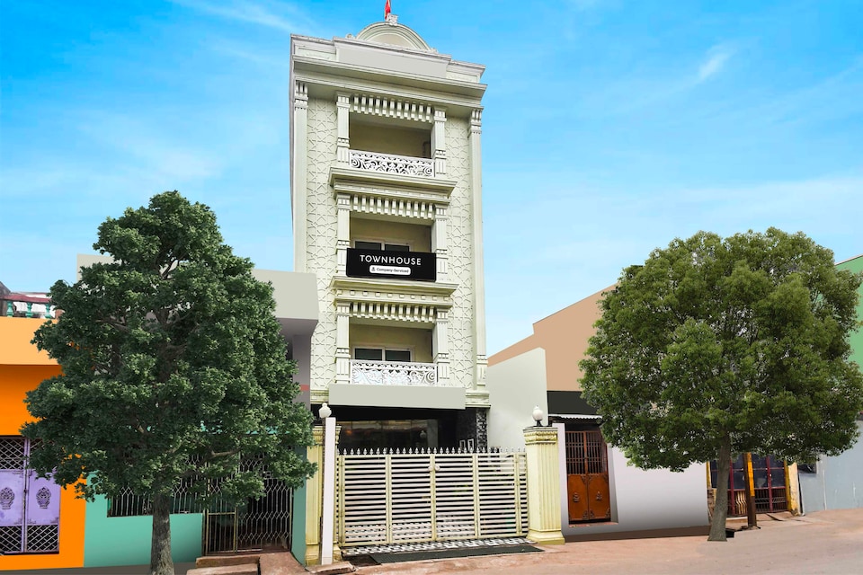 Hotel O Puri Shri Jagannatha Temple, Swargdwar Puri, Puri