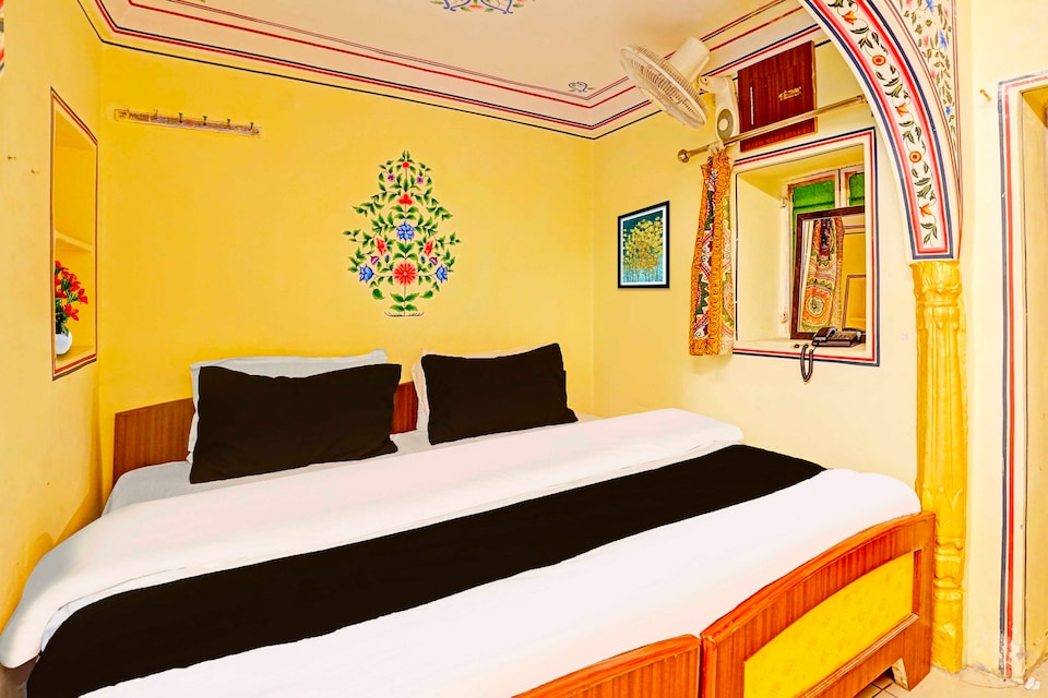 Hotel O Ramganj Near Hawa Mahal, Amer, Jaipur