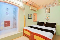 Hotel O Ramganj Near Hawa Mahal