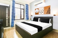 Hotel O Sector 45 Near Huda Metro Station