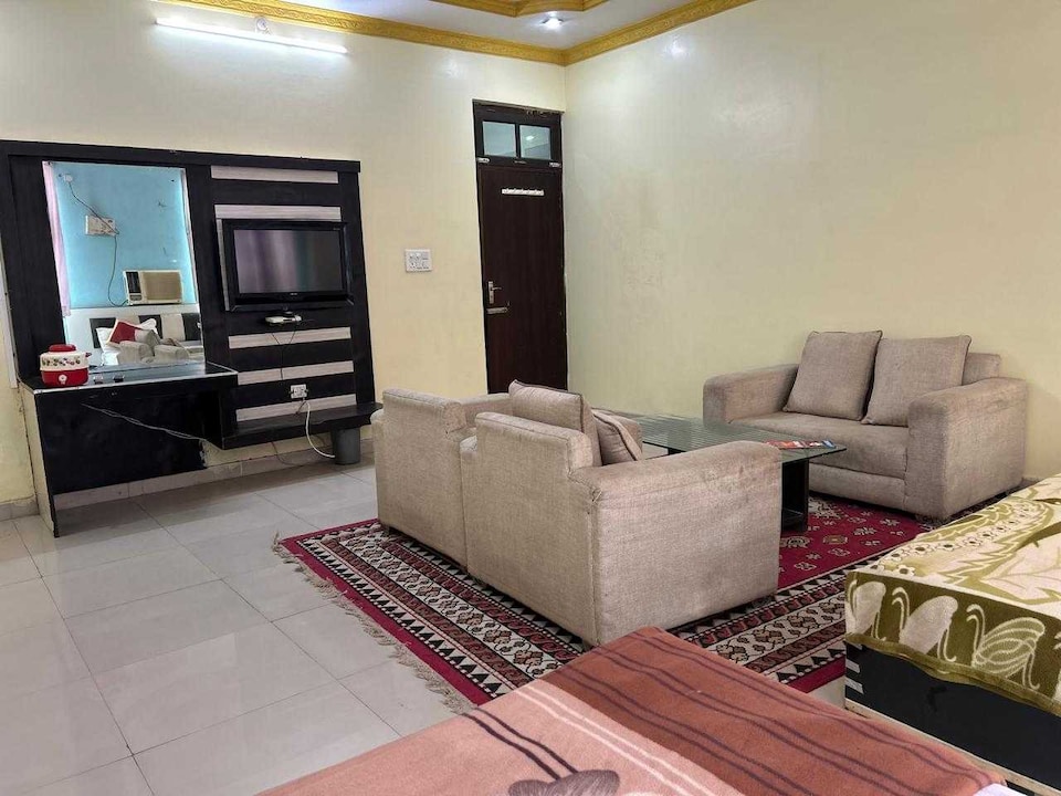 SPOT ON Jaya Palace Hotel, Dholpur, Dholpur