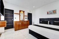 Hotel O Chithirapuram View Point Munnar