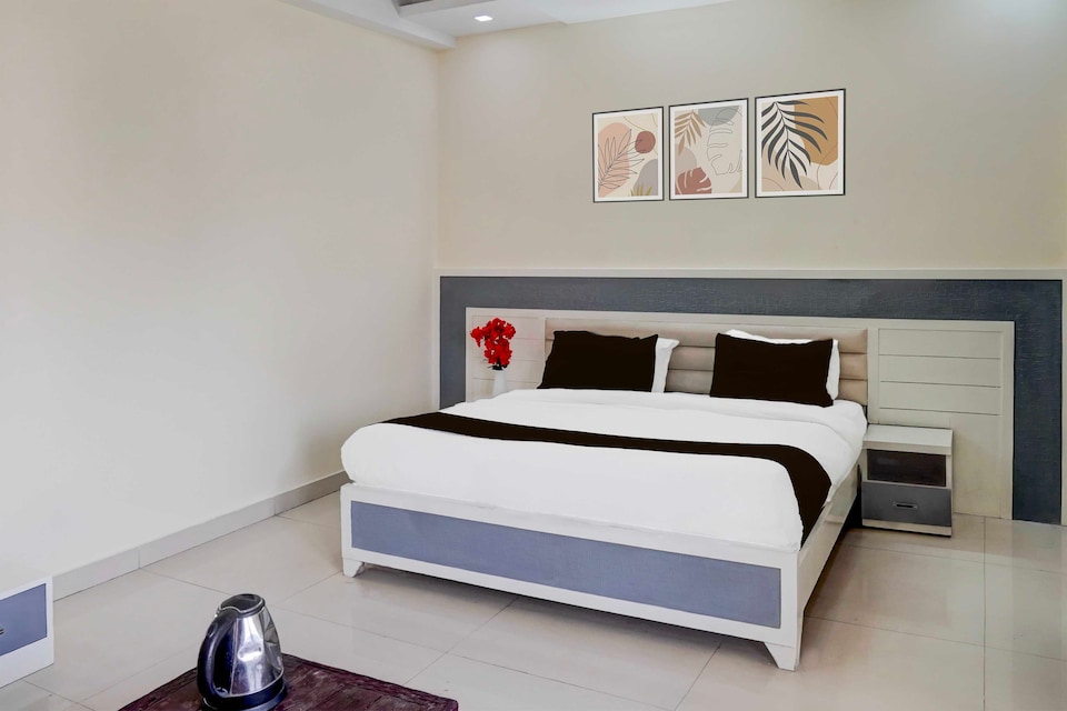 Hotel O Sector 70 Noida, Noida City, Noida