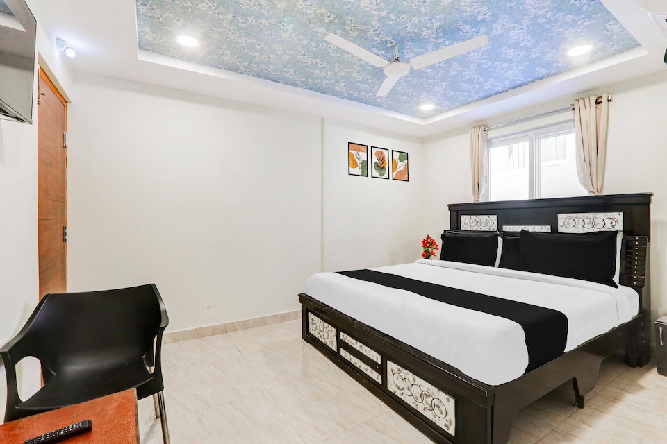 Hotel O Bommarilu Warangal, Nakkalagutta Hanamkonda Warangal, Warangal