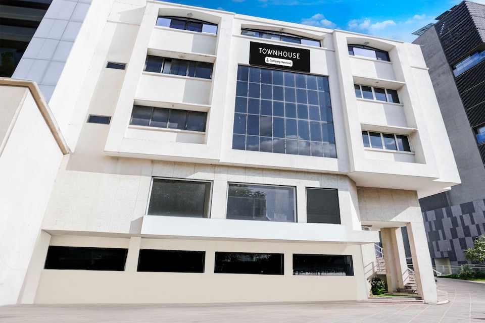 Hotel O Rajkot Mahatma Gandhi Museum, Dhebar Road, Rajkot