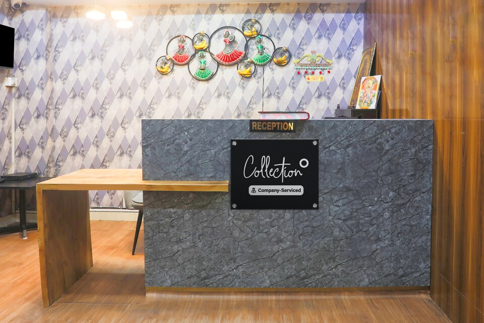 Super Collection O Sector 44 Near Botanical Garden, Noida City, Noida