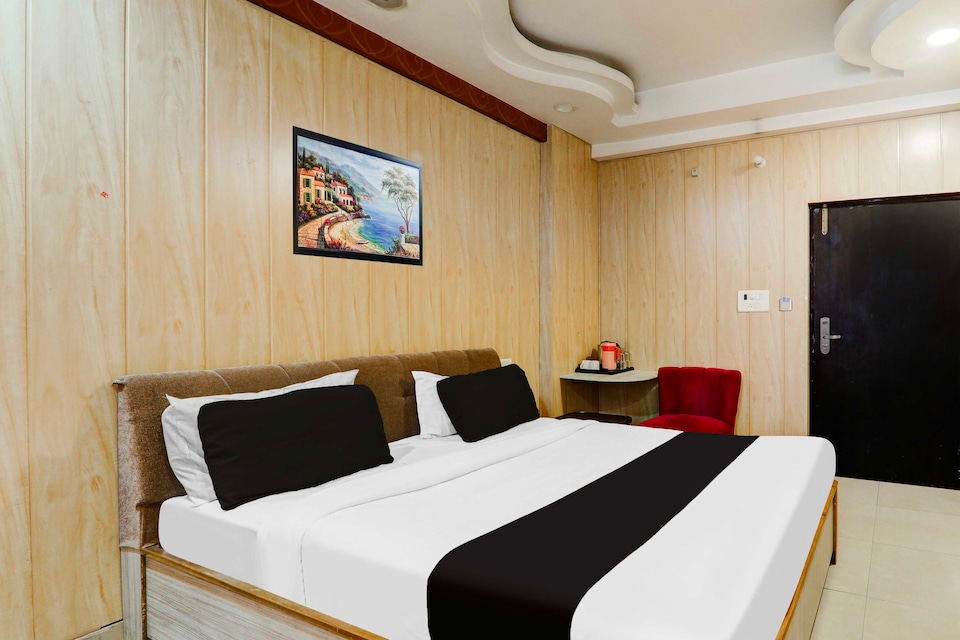 Hotel O Charbagh, Charbagh Lucknow, Lucknow