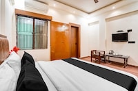 Hotel O Ratan Lal Nagar