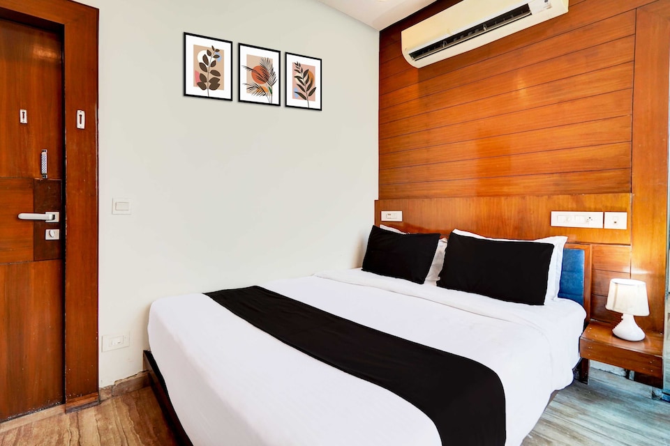 Hotel O International Airport Ahmedabad, Ahmedabad Airport, Ahmedabad