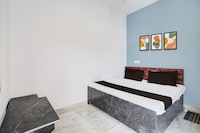 Super Hotel O Kashvi Inn & Cafe