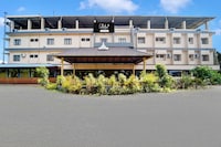 Collection O Thrissur Near Thrissur Medical College