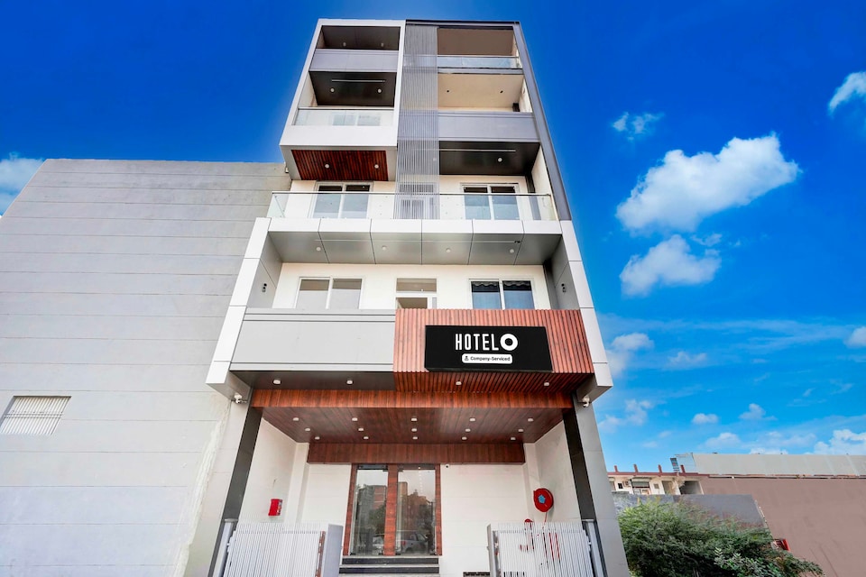 Hotel O Noida Dr. Babasaheb Ambedkar park, Greater Noida, Noida