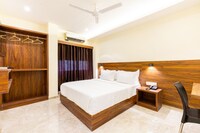 POP 83669C Hotel Amar In 