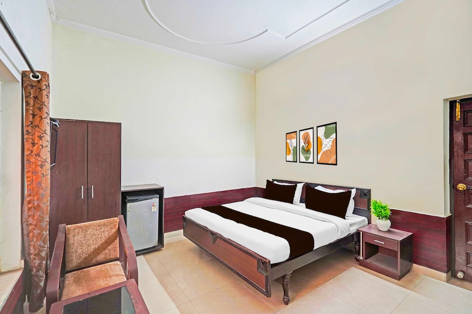 Hotel O Araghar Chowk, Dehradun Railway Station, Dehradun