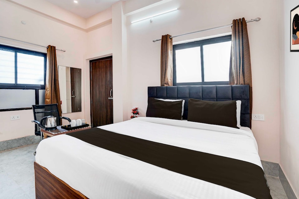 Hotel O Prayag Central Railway Junction, Mumfordganj Allahabad, Prayagraj
