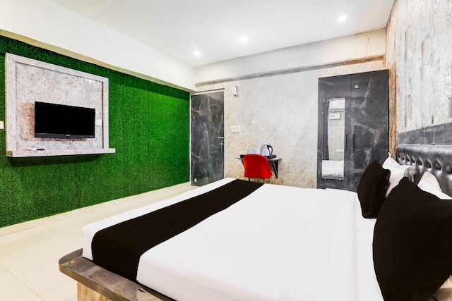 Hotel O Ayodhya Near Airport